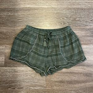 American eagle stretchy shorts